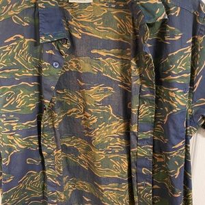 Pacsun camo button up